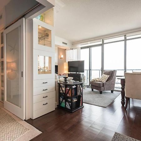 Stunning Condo With Fantastic View Of The City! Toronto Exteriér fotografie