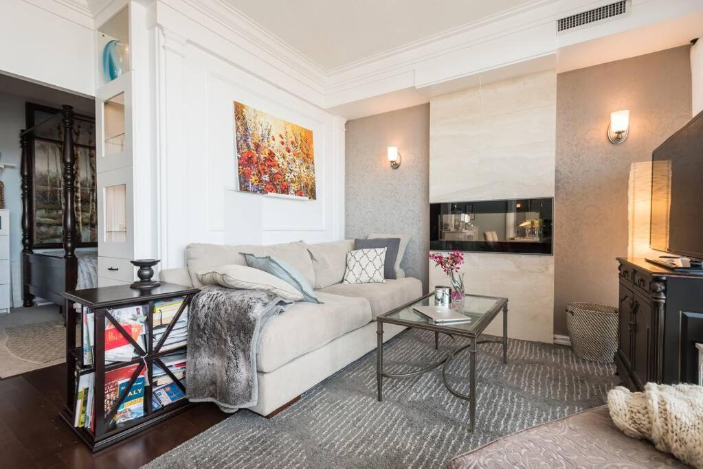 Stunning Condo With Fantastic View Of The City! Toronto Exteriér fotografie