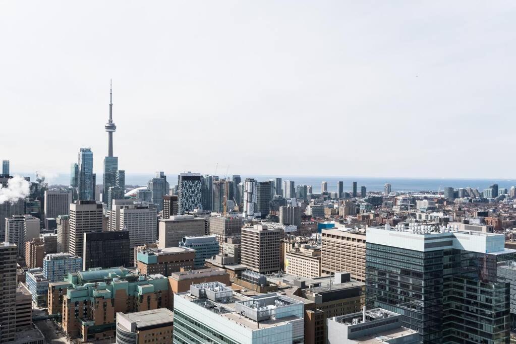 Stunning Condo With Fantastic View Of The City! Toronto Exteriér fotografie