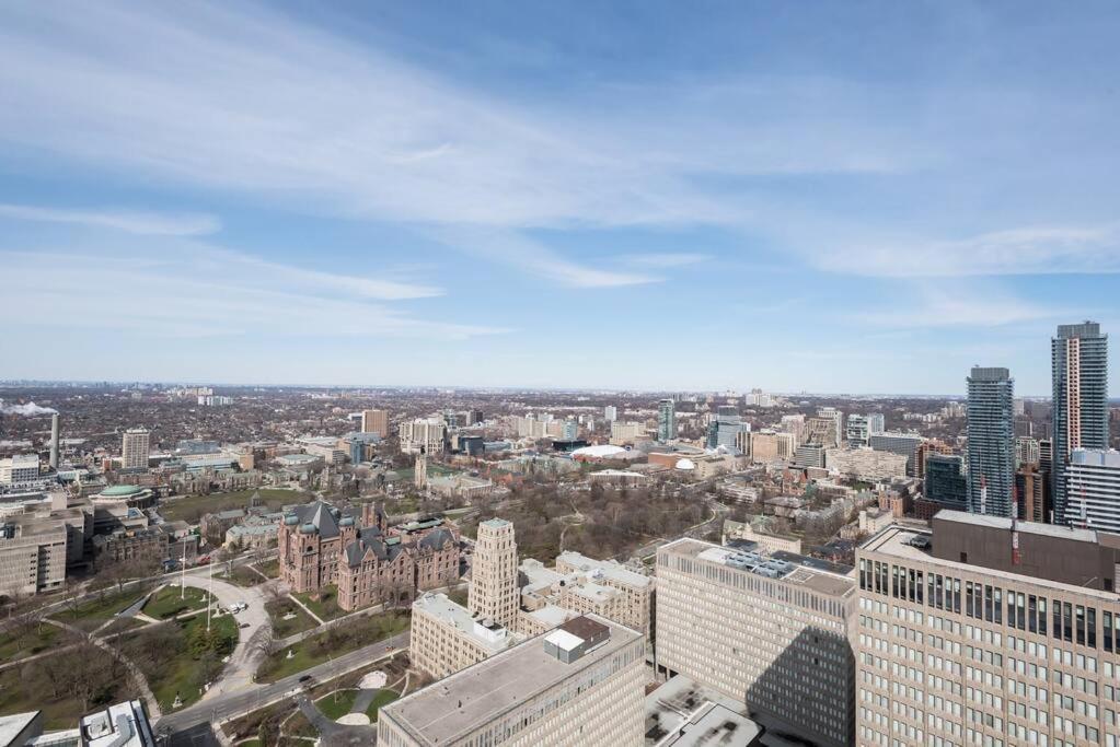 Stunning Condo With Fantastic View Of The City! Toronto Exteriér fotografie